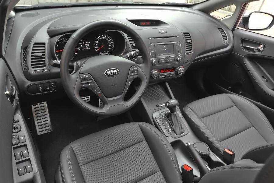  Kia Cerato 2013 года  (фото 5 из 9)